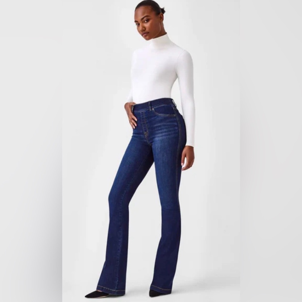 Spanx High Rise Flare Jeans Size Large